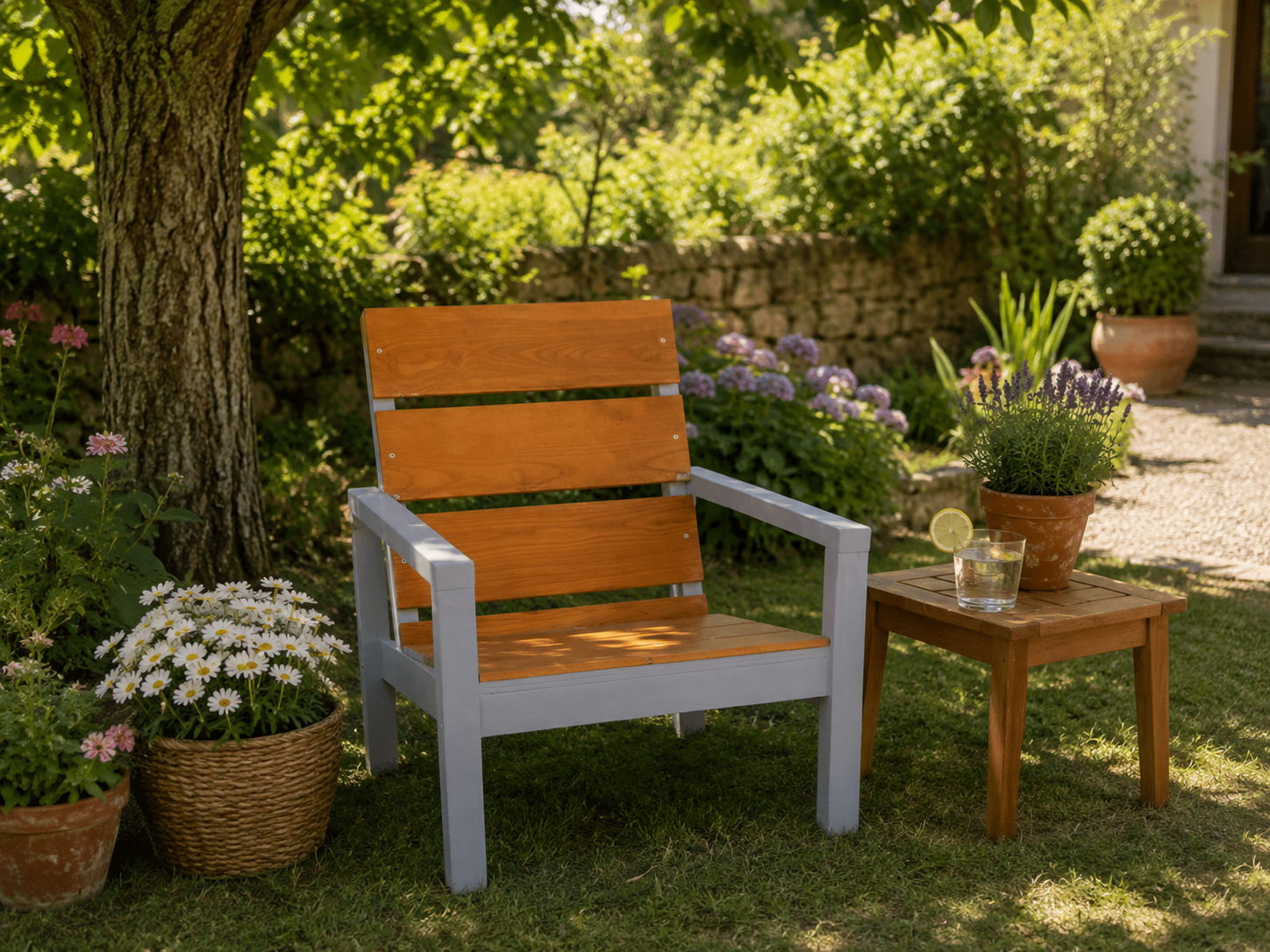 Lire la suite à propos de l’article Fauteuil de jardin en chêne et sapin